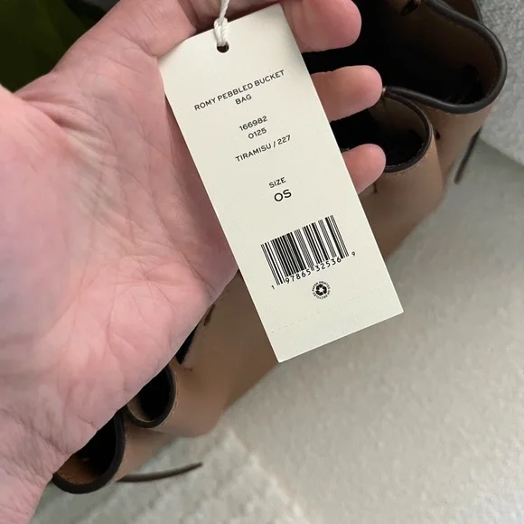 Tory Burch Tan Romy Bucket Bag NWT - Picture 4 of 6